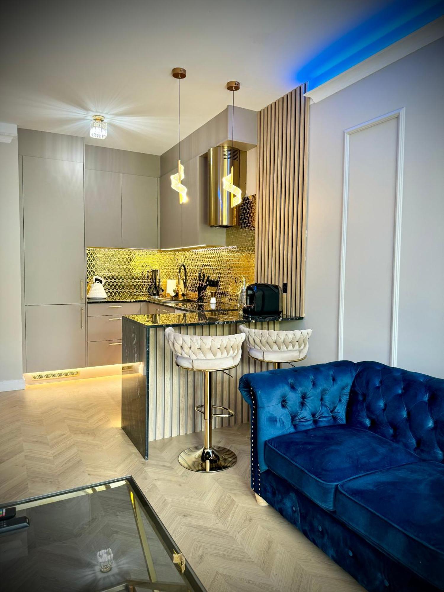 שצ'צ'ין Golden Park Aparthotel מראה חיצוני תמונה