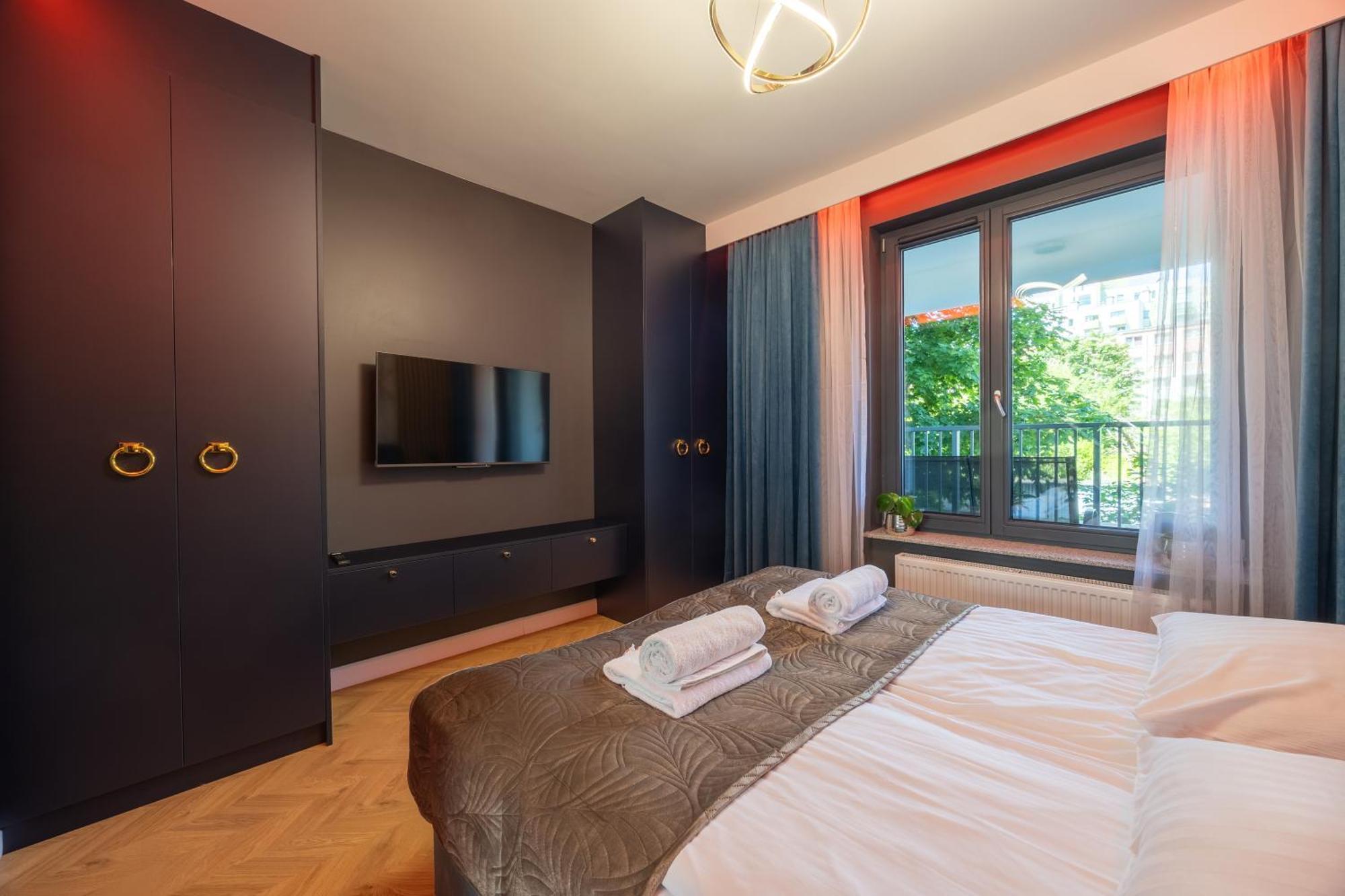 שצ'צ'ין Golden Park Aparthotel מראה חיצוני תמונה