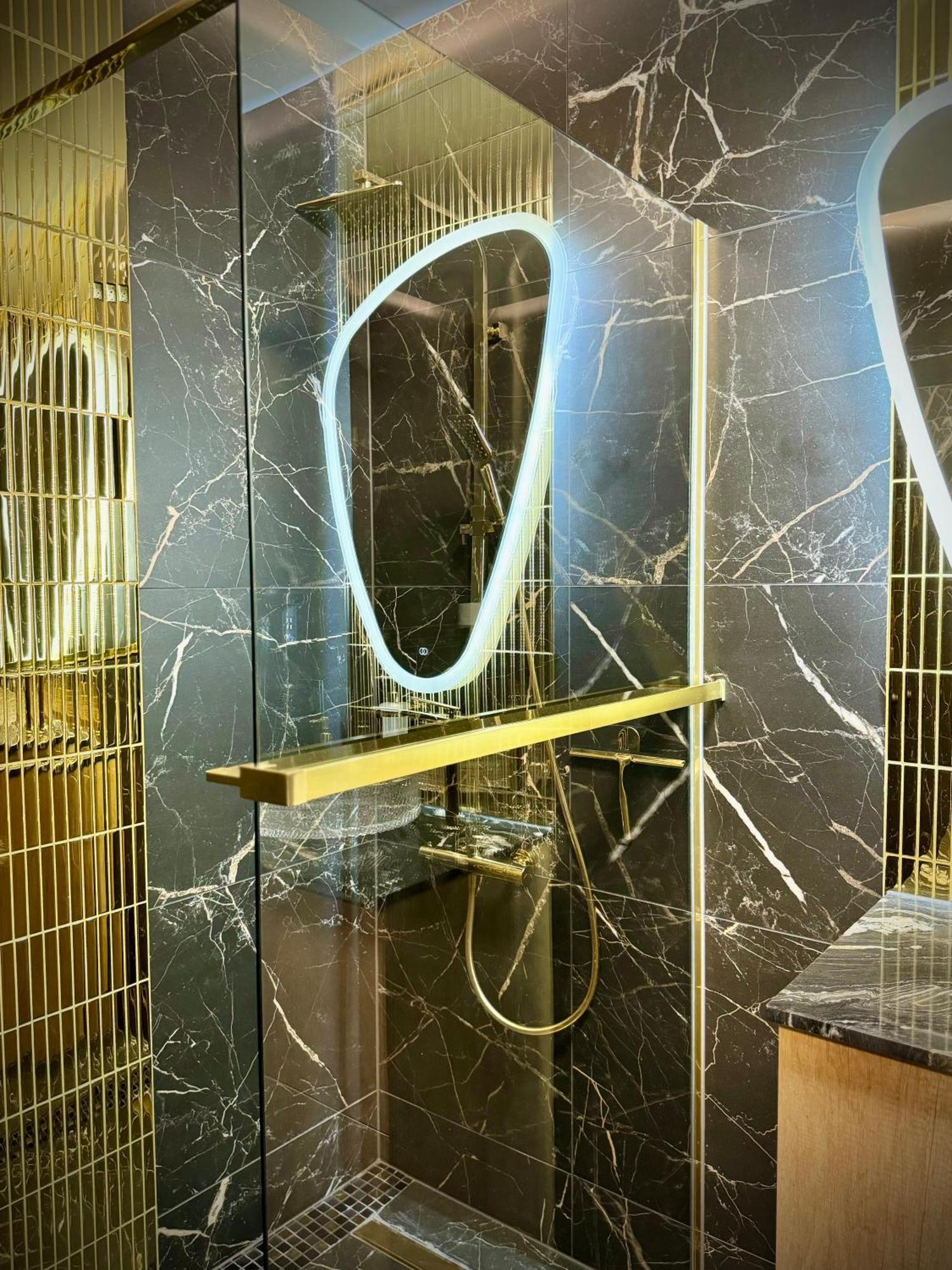 שצ'צ'ין Golden Park Aparthotel מראה חיצוני תמונה