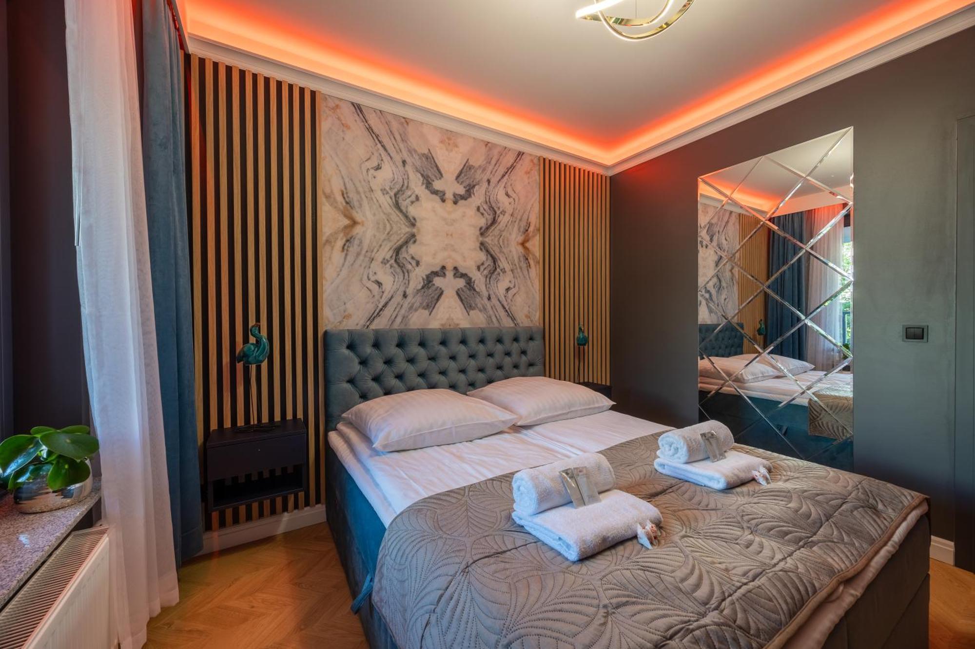 שצ'צ'ין Golden Park Aparthotel מראה חיצוני תמונה