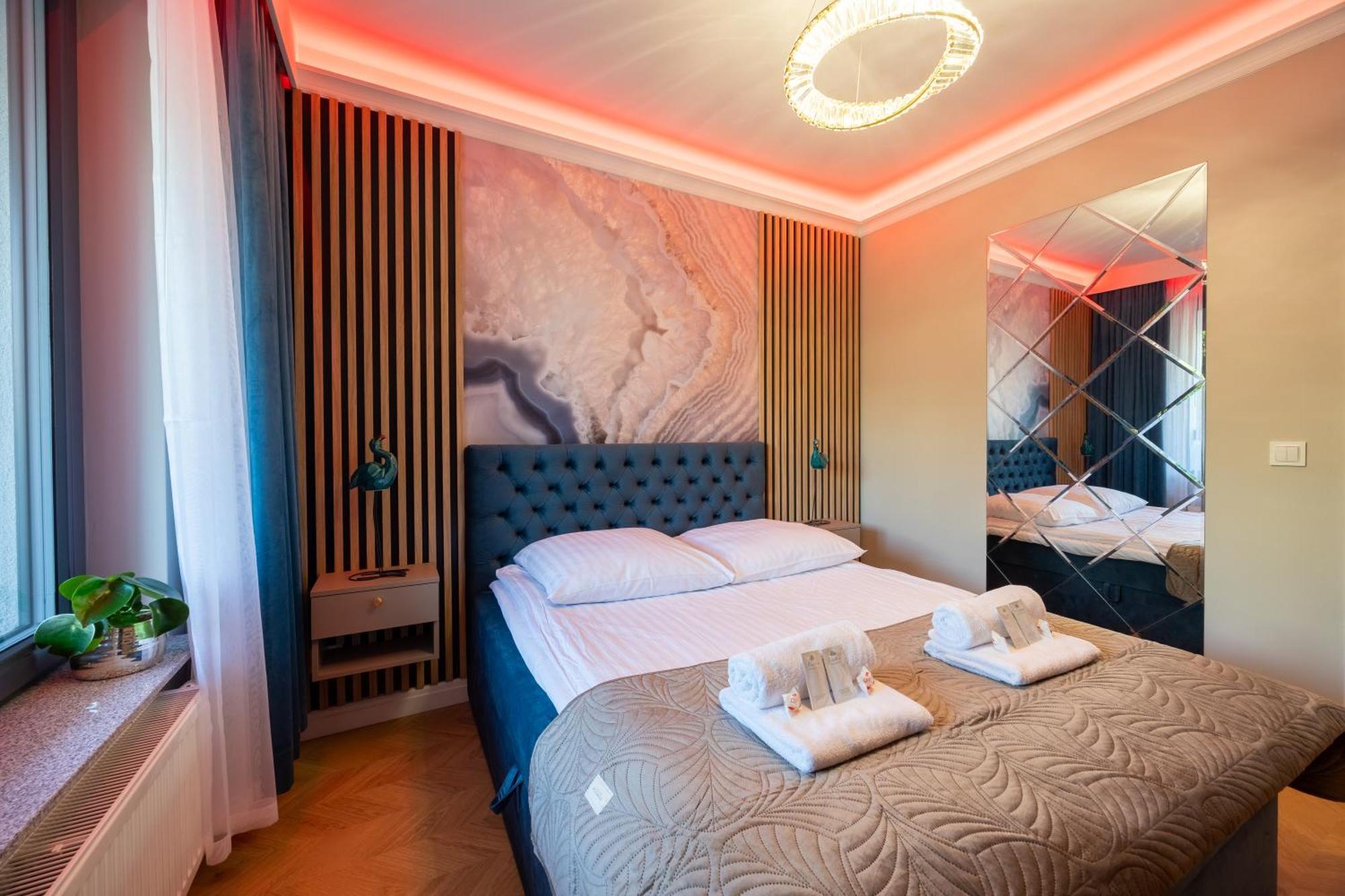שצ'צ'ין Golden Park Aparthotel מראה חיצוני תמונה
