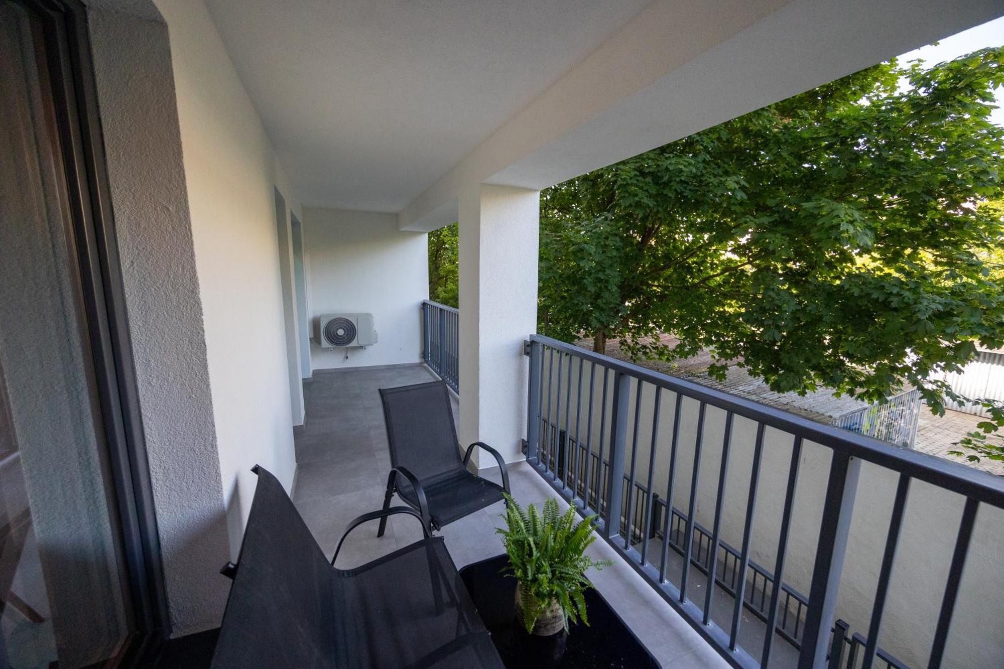 שצ'צ'ין Golden Park Aparthotel מראה חיצוני תמונה