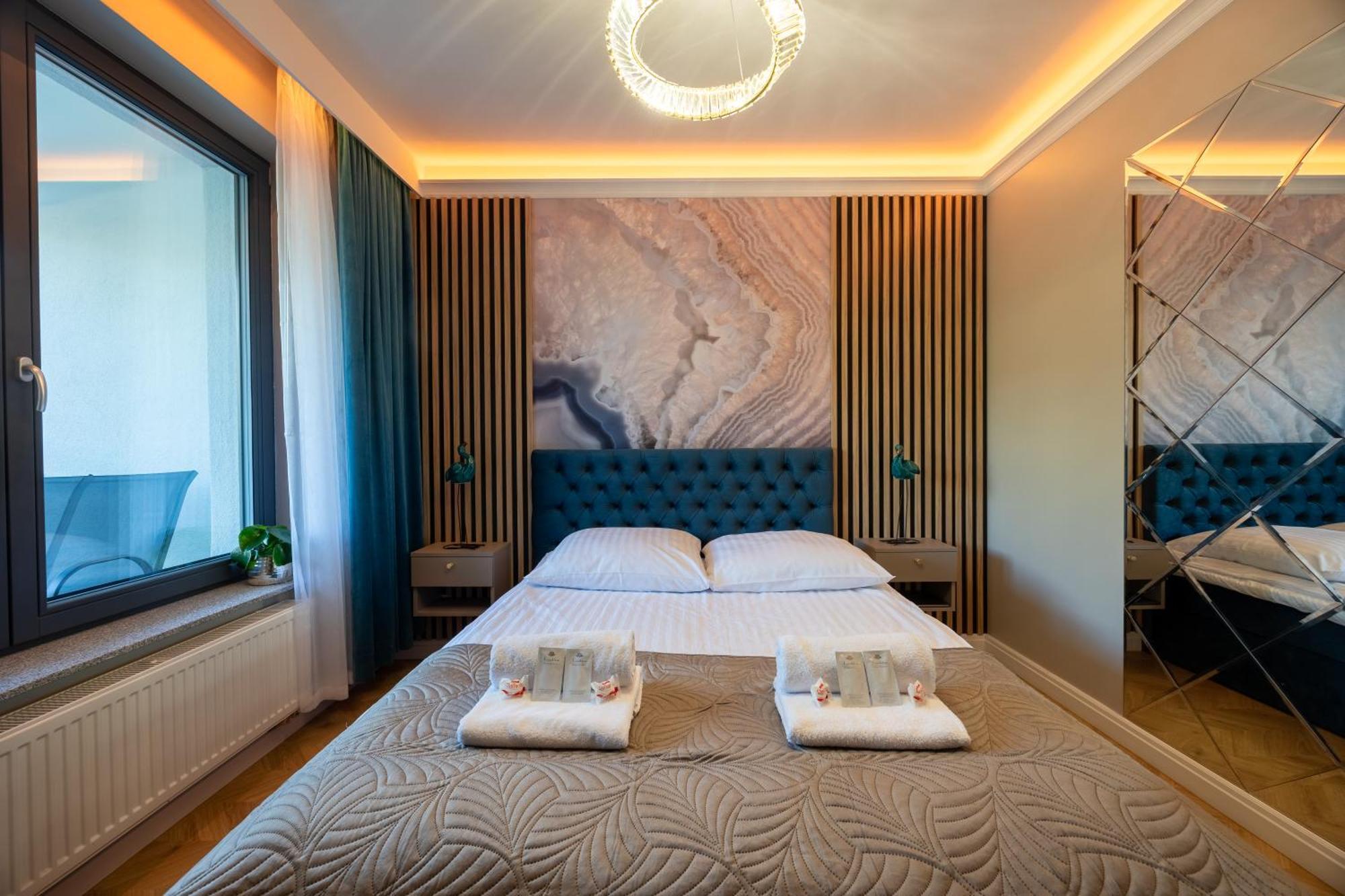 שצ'צ'ין Golden Park Aparthotel מראה חיצוני תמונה