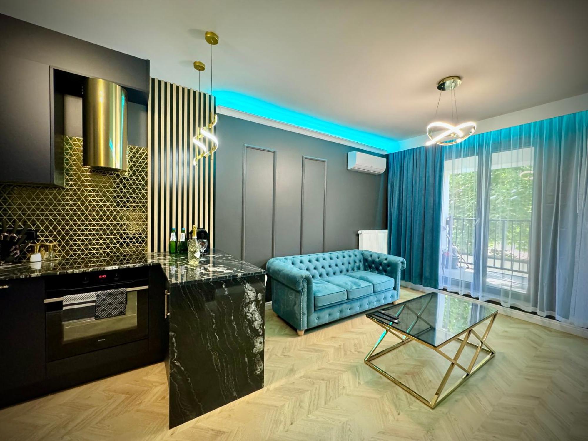 שצ'צ'ין Golden Park Aparthotel מראה חיצוני תמונה